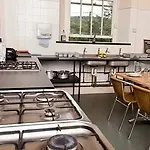 واي إتش إيه هولي هاو بيت شباب
