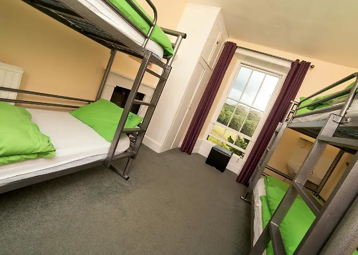 واي إتش إيه هولي هاو بيت شباب *